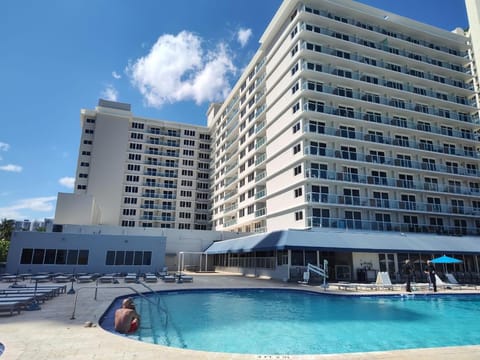 Property building, Swimming pool