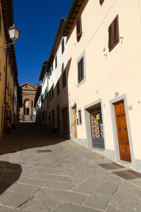 ROSSO DEL CHIANTI al CENTRO STORICO 2 Apartment in Panzano In Chianti