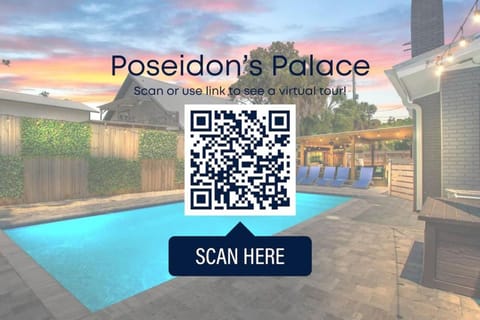 Poseidons Palace waterfront paradise with private pool and hottub House in Lower Grand Lagoon