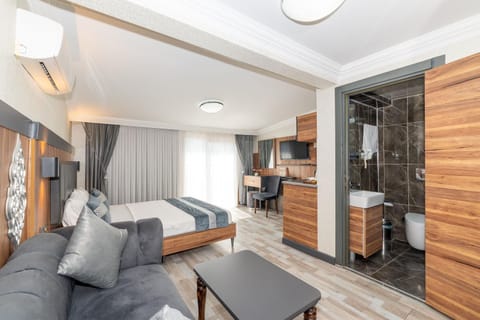 Photo of the whole room, Seating area, Bedroom