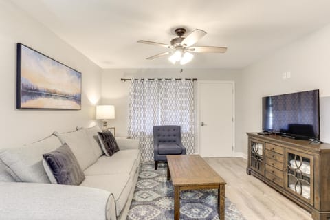 Private Boat Slip Boaters Haven in Greers Ferry! House in Greers Ferry Lake