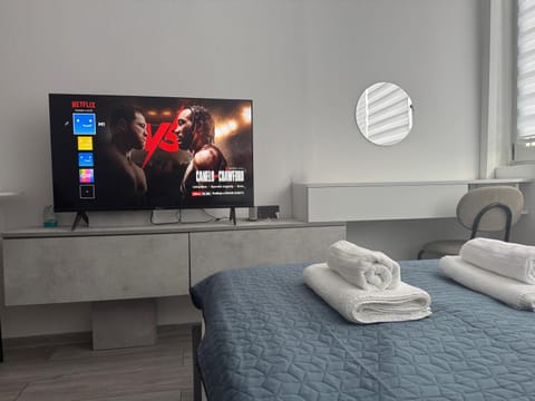 TV and multimedia, Bedroom