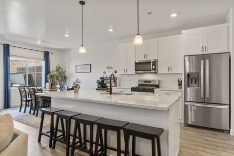 Red Rock Trails townhouse House in Washington