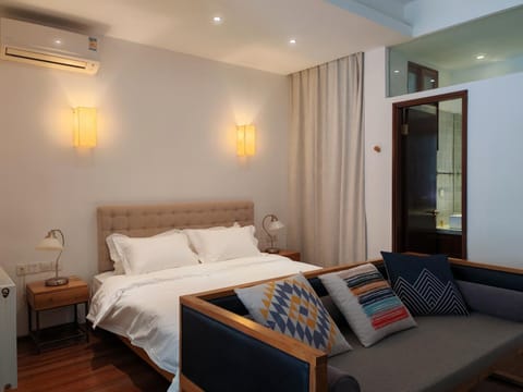 Bed, air conditioner