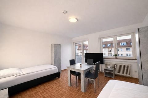 Bed, Photo of the whole room, Seating area