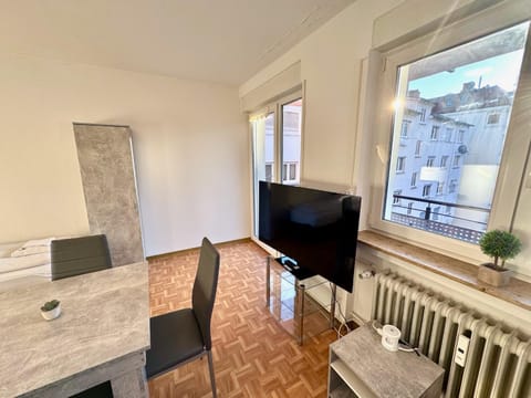 TV and multimedia, Dining area