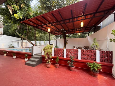Day, View (from property/room), Balcony/Terrace, Pool view, Swimming pool