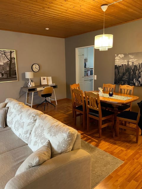 Living room, Dining area