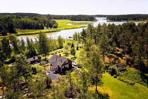 Stay North - Pohjola House in Finland
