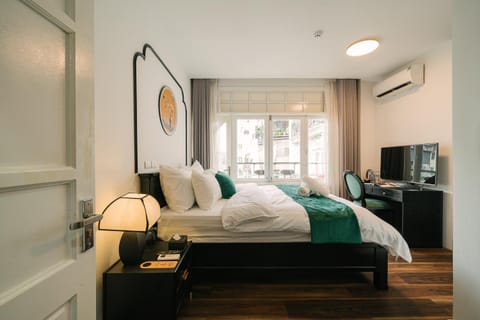 Bed, Photo of the whole room