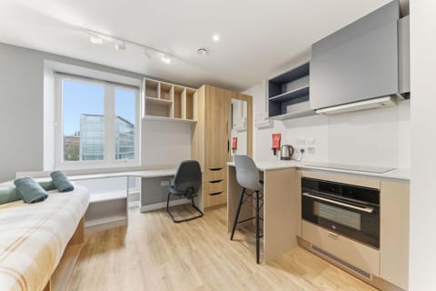 Brand New Student Only Studios In Central Leeds Apartment in Leeds