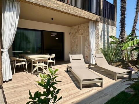 Caribe Sunset - Large 3 Bedrooms with Caribbean Pool Apartment in Lido di Jesolo
