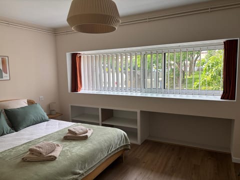 Bed, View (from property/room), Photo of the whole room, Bedroom