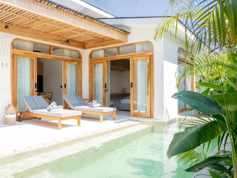 Patio, Garden, Garden view, Pool view, Swimming pool, Swimming pool, sunbed