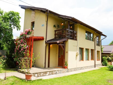 Property building, Garden view, Street view