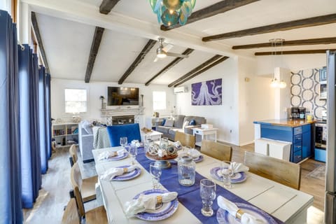 Beach Plum Manor with Stargazing Dome Home Across From Beach House in Broadkill Beach