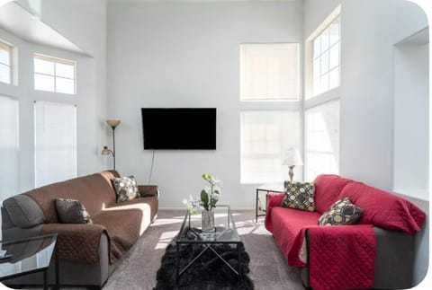 Desert View House in Victorville