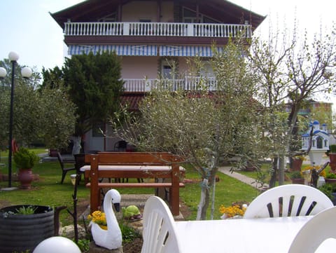 Natural landscape, BBQ facilities, Garden, Garden view