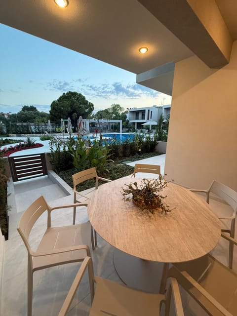 Darion Blue Apartment House in Nikiti