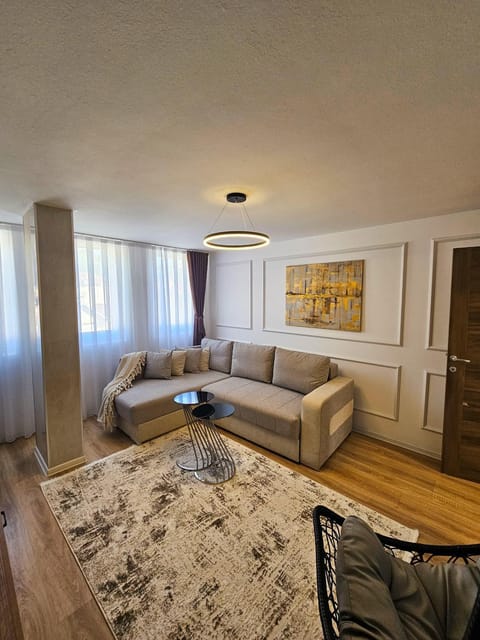 Dvor Lux Apartment in Serbia