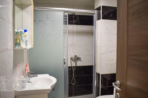 Dvor Lux Apartment in Serbia