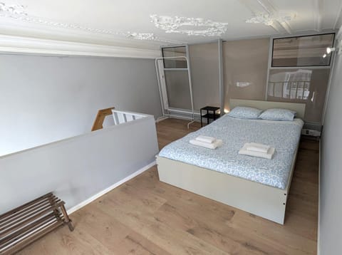 Bed, Photo of the whole room, Bedroom, towels, wardrobe