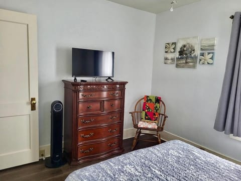 Cottage on Durango House in Tacoma