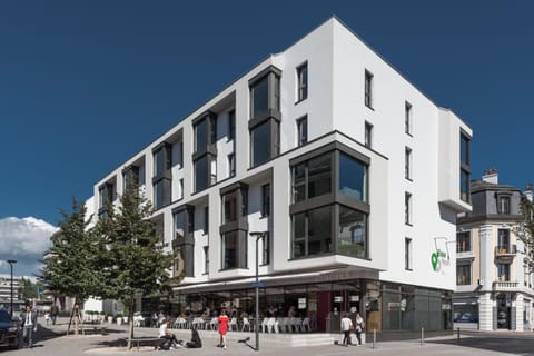 Property building, Day, Neighbourhood, Location