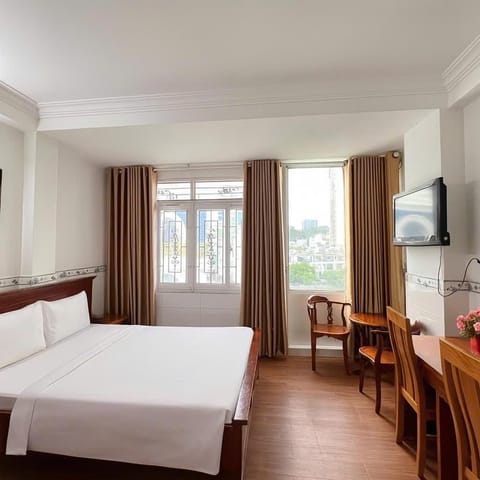 Bed, View (from property/room)