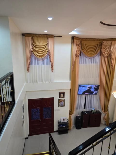 Communal lounge/ TV room, Karaoke