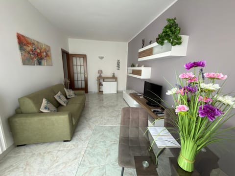 Communal lounge/ TV room, TV and multimedia