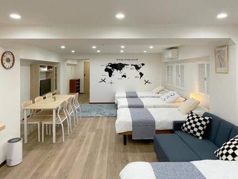 Photo of the whole room
