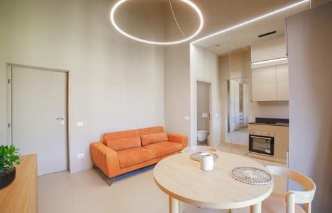 Living room, Dining area, oven, kitchen