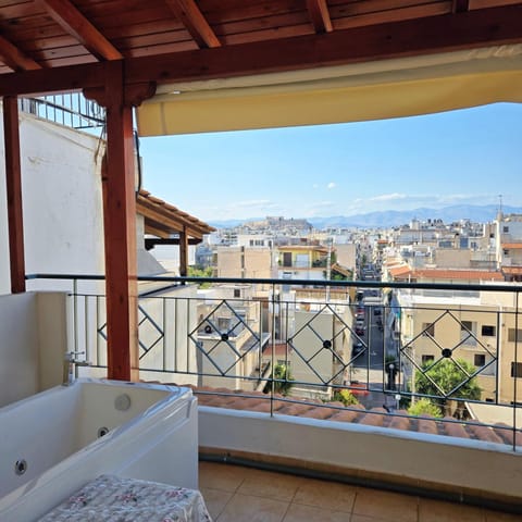 Day, View (from property/room), Balcony/Terrace, City view