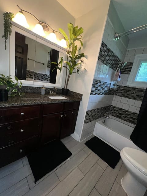 The Green House House in East Point