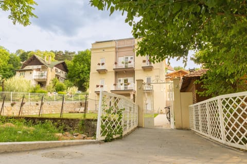 Property building, Garden, Garden view