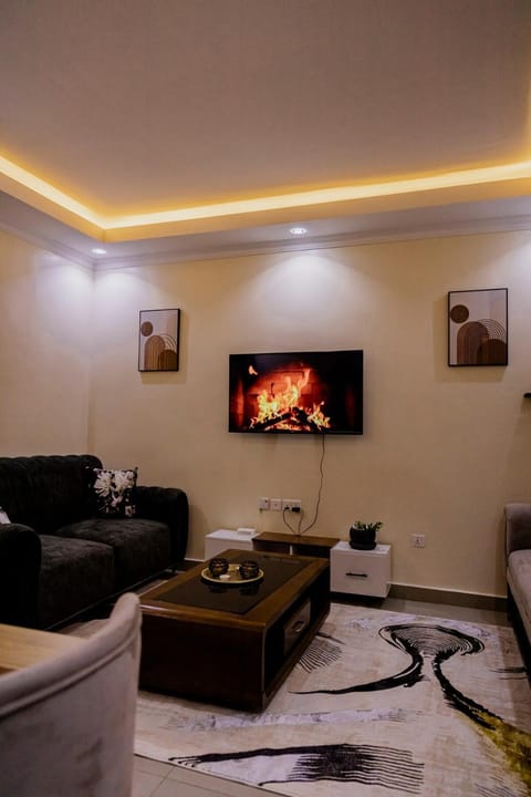 Communal lounge/ TV room, TV and multimedia, Living room, Evening entertainment