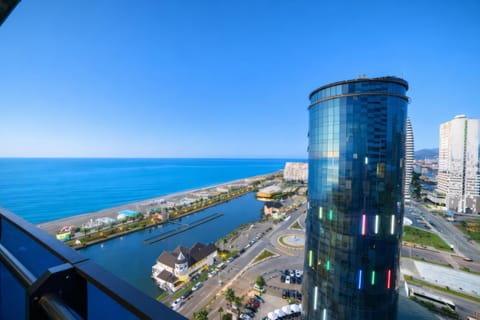 Property building, Day, Neighbourhood, Natural landscape, Bird's eye view, City view, Sea view