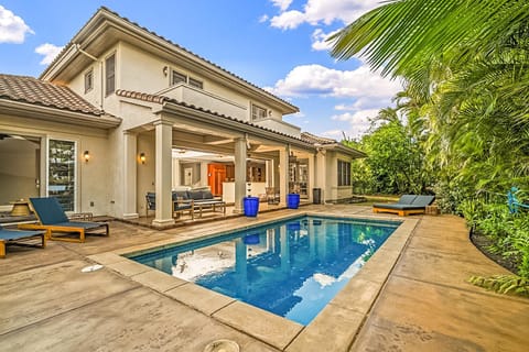 Tiki Villa Poipu 5Bd Pool & AC Sleeps 16 Villa in Poipu