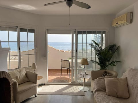 Balcony/Terrace, Living room