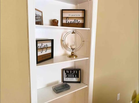 Lovely 2 Bedroom Condo With Free Parking & Wifi!! Apartment in Lauderhill