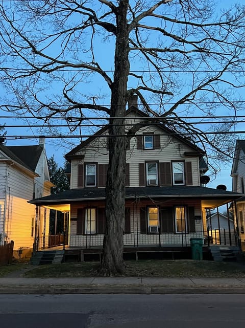 Near East Stroudsburg University Apartment in East Stroudsburg