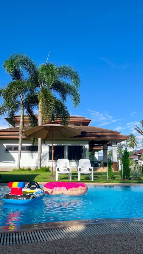 Per La Villa Khao Lak Villa in Khuekkhak