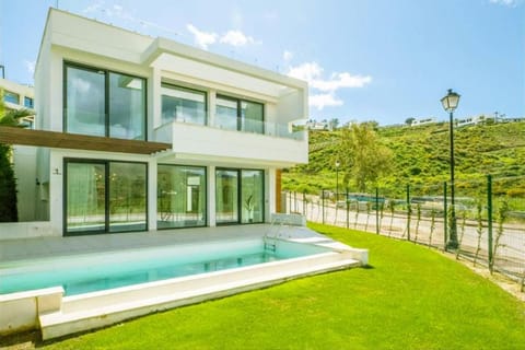 Property building, Day, Natural landscape, Garden, Garden view, Pool view, Swimming pool