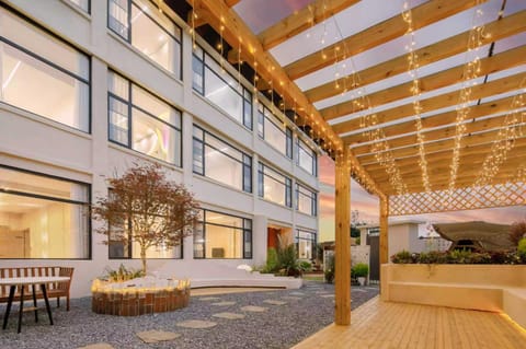 Property building, Day