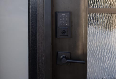 Comfortable Willow Glen Home w Central AC&Heater Apartment in Willow Glen