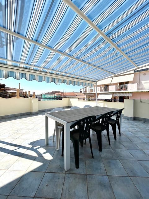 Patio, View (from property/room), Balcony/Terrace, Dining area