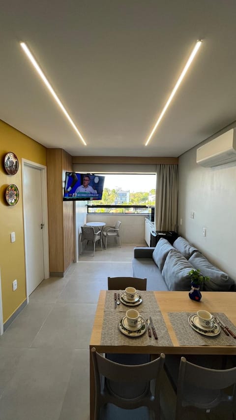 TV and multimedia, Coffee/tea facilities, Living room, Seating area, Dining area