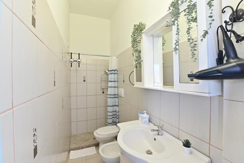 IzzHome Sea Style Apartment Apartment in Pula