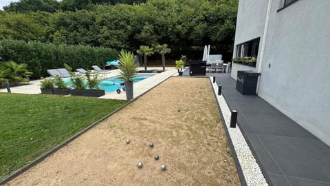 Villa Baloo avec piscine et jacuzzi Villa in Luxembourg